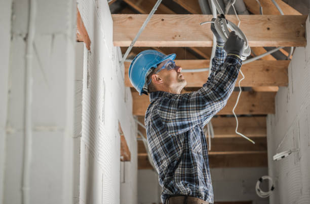 Best Circuit Breaker Repair  in Como, WI